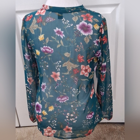 Floral Teal Button-Up Women's Top - Picture 4 of 14